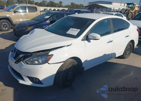 2018 Nissan Sentra S z USA, uszkodzony, nr VIN 3N1AB7AP3JY237854
